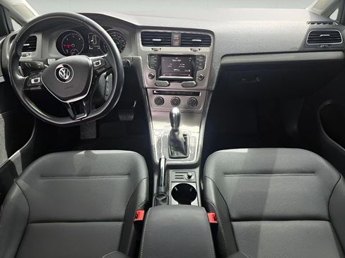 Used 2015 Volkswagen Golf TDI S FWD image 23