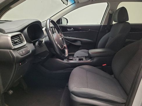 Used 2020 Kia Sorento S FWD image 17