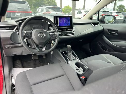 Used 2024 Toyota Corolla LE FWD image 30