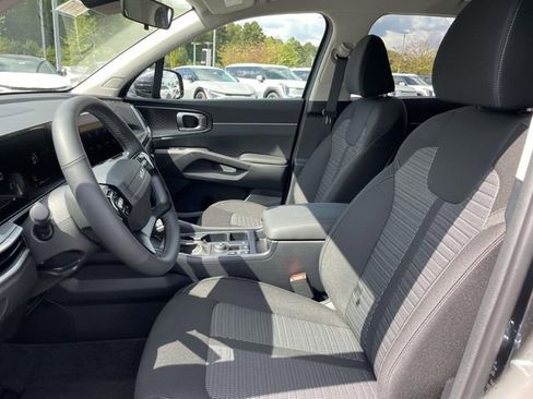 Certified 2026 Kia Sorento LX FWD image 27