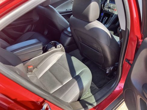 Used 2013 Chevrolet Volt Premium w/ Premium Trim Package FWD image 27