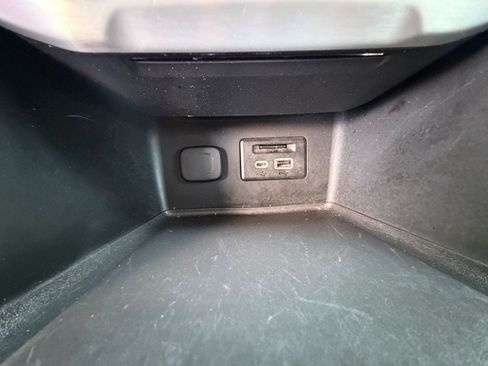 Used 2020 GMC Acadia SLT FWD image 18