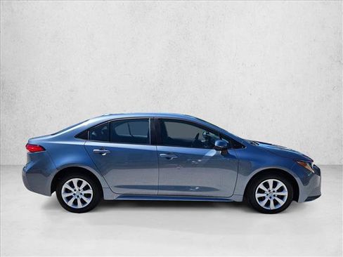 Used 2024 Toyota Corolla LE FWD image 4