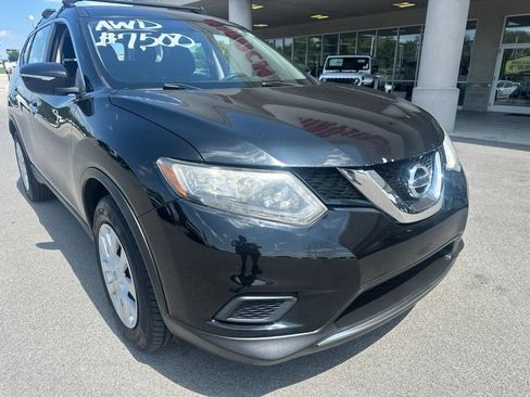 Used 2015 Nissan Rogue S AWD/4WD image 3