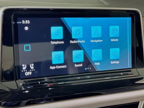 New 2026 Volkswagen Atlas SE image 7