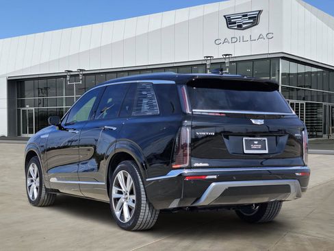 New 2026 Cadillac Vistiq Luxury image 4