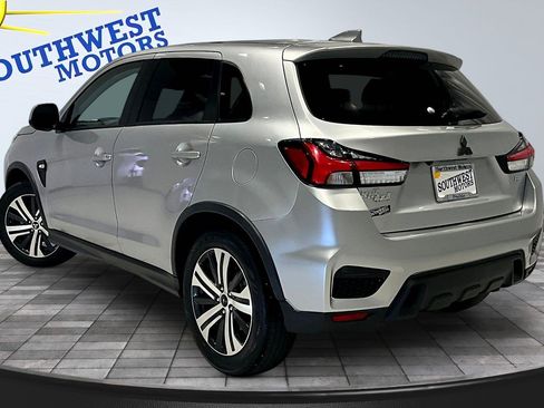 Used 2025 Mitsubishi Outlander Sport AWD image 5