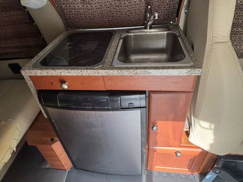 Used 2012 Chevrolet Express 2500 w/ Power Package image 32