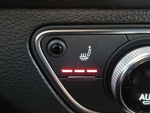 Used 2018 Audi Q5 2.0T Premium Plus w/ Premium Plus Package image 9