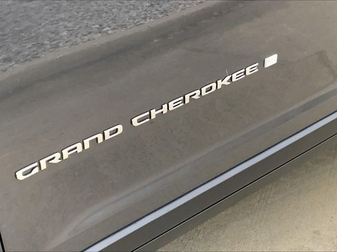 New 2026 Jeep Grand Cherokee L Limited AWD/4WD image 15