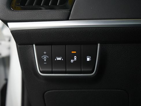 Used 2018 Kia Stinger Premium AWD/4WD image 26