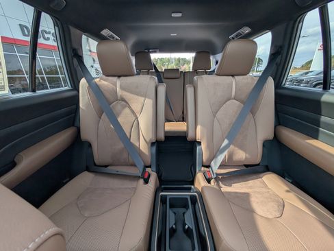 New 2026 Toyota Grand Highlander AWD Hybrid image 23