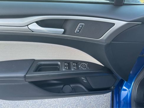 Used 2017 Ford Fusion S image 12