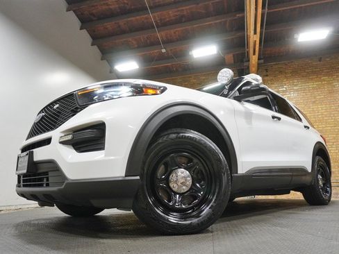 Used 2020 Ford Explorer 4WD Police Interceptor image 3