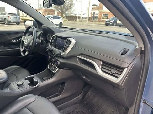 Used 2024 GMC Terrain SLT w/ LPO, Floor Liner Package image 21