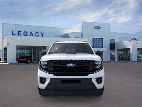 New 2026 Ford Expedition Active RWD image 6
