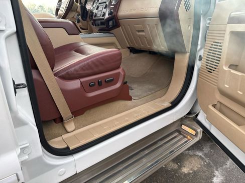 Used 2014 Ford F250 King Ranch image 32