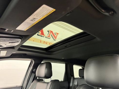 Used 2019 Jeep Grand Cherokee Altitude AWD/4WD image 14