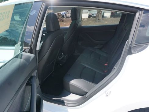 Used 2020 Tesla Model 3 Standard Range Plus RWD image 17