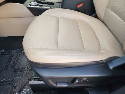 Used 2020 Ford Escape SEL image 25