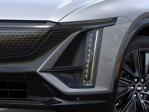 New 2027 Cadillac Lyriq Signature Sport w/ Nappa Leather Package AWD/4WD image 10