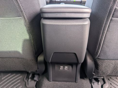 Used 2023 Toyota Prius LE image 7