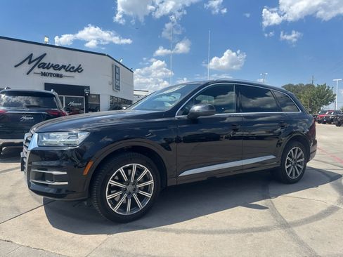 Used 2017 Audi Q7 3.0T Prestige w/ Prestige Package AWD/4WD image 1