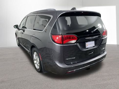 Used 2020 Chrysler Pacifica Limited w/ Advanced Safetytec Group image 39