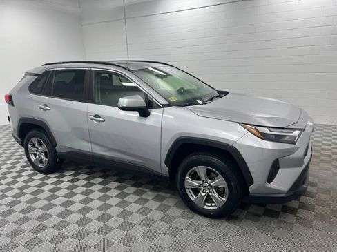 Used 2023 Toyota RAV4 XLE w/ Convenience Package AWD/4WD image 4