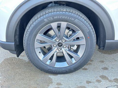 New 2026 Ford Explorer Active image 3