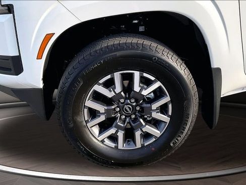 New 2026 Nissan Frontier SV AWD/4WD image 12