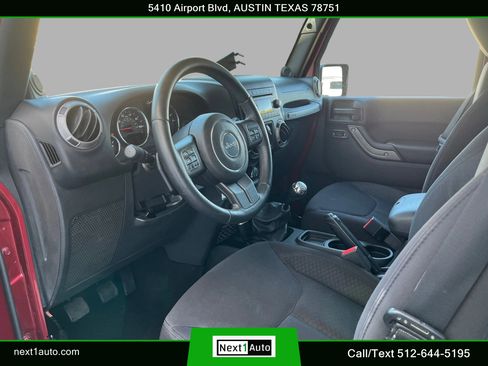 Used 2013 Jeep Wrangler Unlimited Sport AWD/4WD image 15