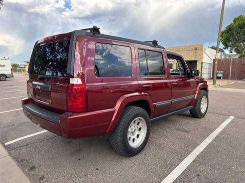 Used 2008 Jeep Commander Sport AWD/4WD image 2