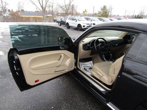 Used 2017 Volkswagen Beetle 1.8T SE image 14