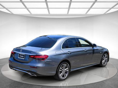 Certified 2022 Mercedes-Benz E 350 4MATIC Sedan w/ Driver Assistance Package image 4