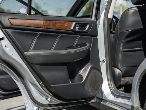 Used 2019 Subaru Outback 2.5i Limited image 32