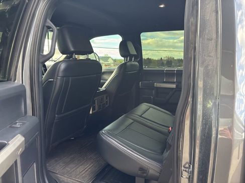 Used 2022 Ford F350 Lariat image 8