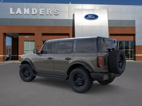 New 2026 Ford Bronco Outer Banks image 4
