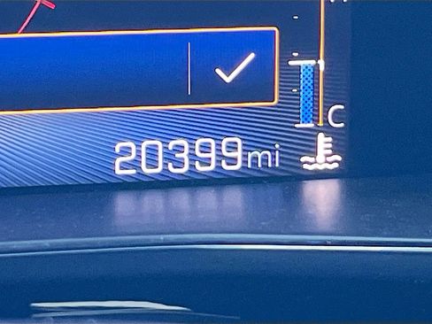 Used 2023 Chevrolet Colorado Z71 w/ Z71 Convenience Package 2 image 12