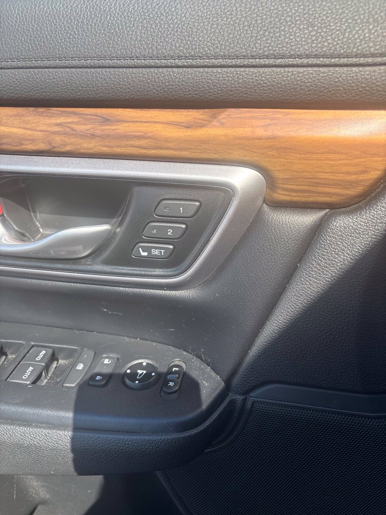 Used 2018 Honda CR-V Touring image 17