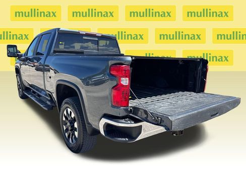 Used 2020 Chevrolet Silverado 2500 LT w/ All Star Edition AWD/4WD image 8