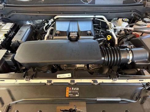 Used 2024 GMC Canyon Elevation w/ Convenience Package image 35