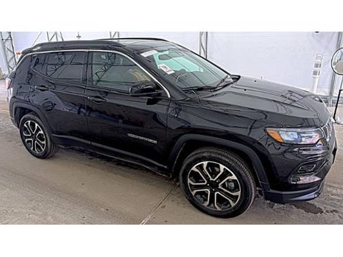 Used 2023 Jeep Compass Limited w/ Sun and Sound Group image 3