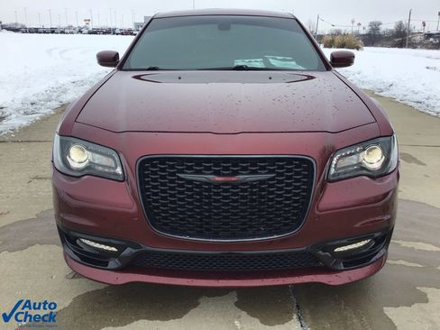 Used 2021 Chrysler 300 S w/ Popular Equipment Group image 10