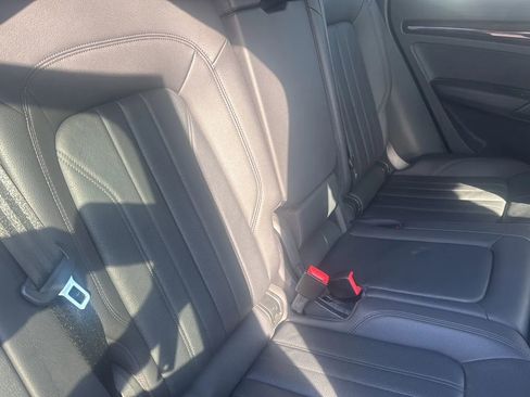 Used 2018 Audi Q5 2.0T Premium Plus w/ Premium Plus Package image 22