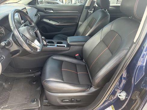 Used 2019 Nissan Altima 2.5 SR w/ SR Premium Package FWD image 11