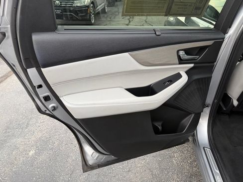 Certified 2023 Acura MDX SH-AWD w/ Advance Package image 32