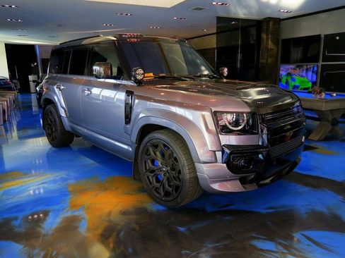 Used 2024 Land Rover Defender 110 X-Dynamic SE image 1