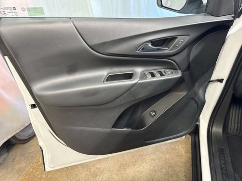 Certified 2022 Chevrolet Equinox LT FWD image 22