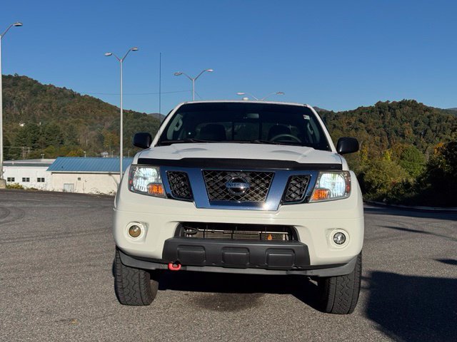 Used 2016 Nissan Frontier SV w/ SV Value Truck Package AWD/4WD image 2